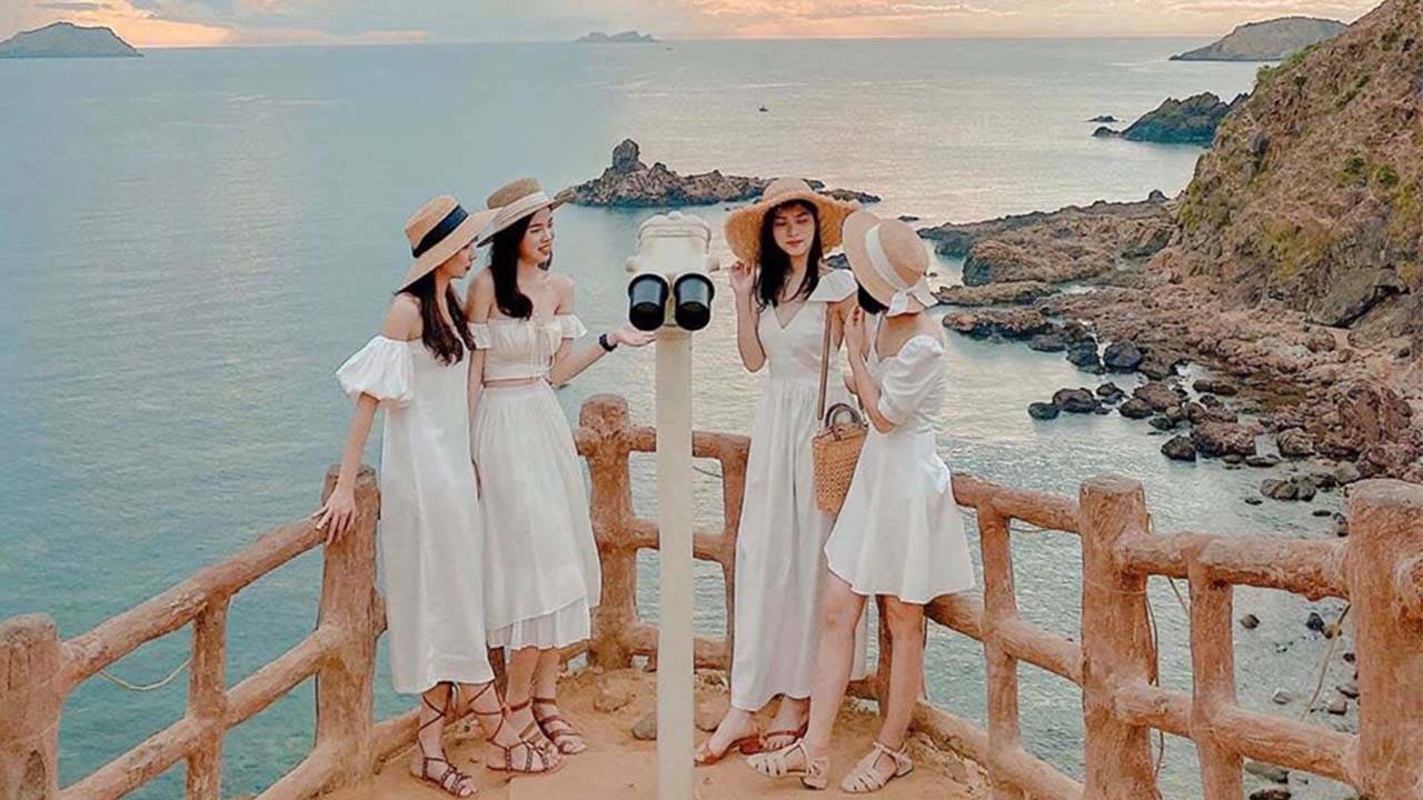 8+ Đồ Đi Biển Cần Có 2025 – Món Thứ 5 Ai Cũng Quên! 11 Mẹo Chuẩn Bị Đồ Đi Biển Để Luôn Tự Tin - Kiểm Tra Thời Tiết Và Địa Điểm