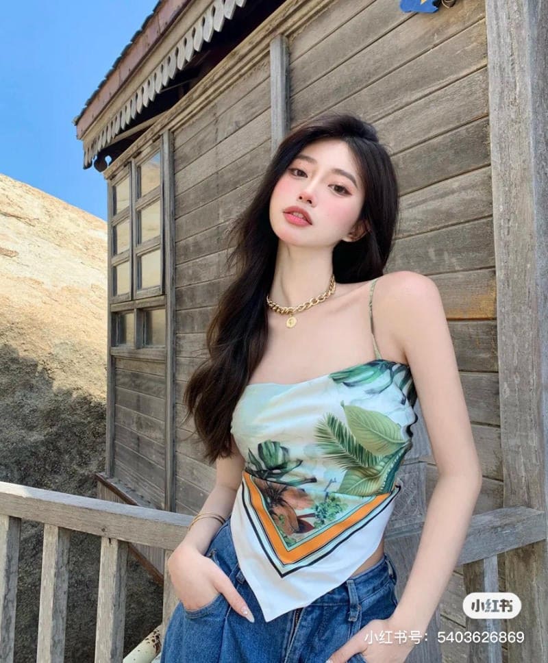 Khăn Choàng Đi Biển: 6 Cách Biến Hóa Phong Cách Đẹp Mê Hoặc 13 khan choang di bien 15 1 Mdu Fashion