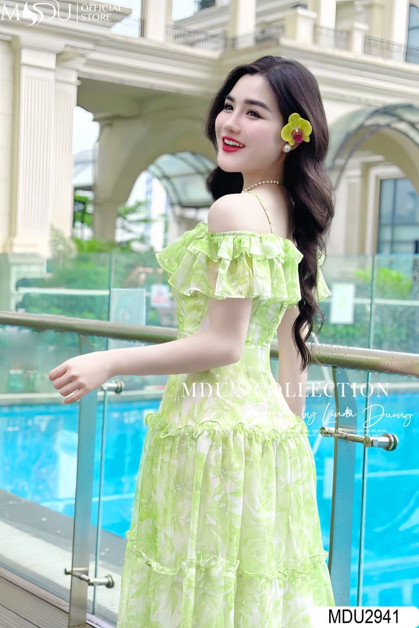 Top 7 Mẫu Váy Maxi Đi Biển Đẹp Khiến Nàng Mê Mẩn 6 Những Kiểu Dáng Váy Maxi Đi Biển Đẹp Khiến Bạn Muốn "Rinh" Hết Về Nhà - Váy Maxi Hở Lưng