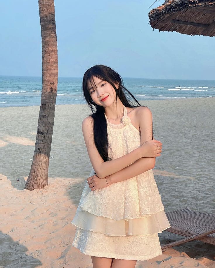 Thời Trang Đi Biển Cho Người Gầy, Tỏa Sáng Mà Không Cần Tăng Cân 2 Thời Trang Đi Biển Cho Người Gầy, Tỏa Sáng Mà Không Cần Tăng Cân