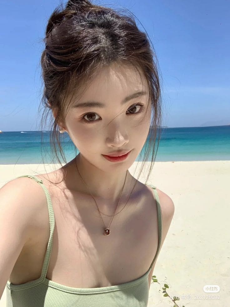 Hướng Dẫn Trang Điểm Khi Đi Biển Đơn Giản Mà Xinh Lung Linh 15 Phong Cách Trang Điểm Khi Đi Biển Đẹp Nhất