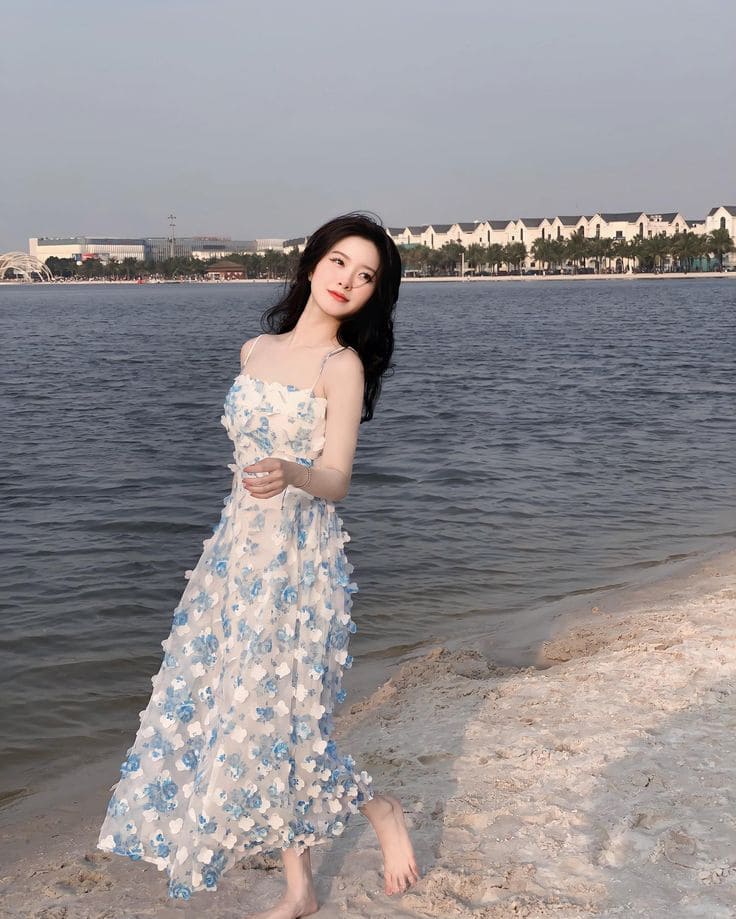 Chọn Váy Dài Đi Biển Đẹp Để “Sống Ảo” Triệu Like 3 Vì Sao Váy Dài Đi Biển Là “Tình Yêu” Của Mọi Cô Gái?