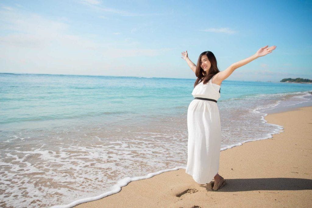 Váy Đi Biển Cho Bà Bầu Đẹp Mê Hồn, Đừng Để Bụng Bầu Cản Bước 5 Những Tiêu Chí "Vàng" Khi Chọn Váy Đi Biển Cho Bà Bầu - Che Chắn Vừa Đủ, Bảo Vệ Da Hiệu Quả