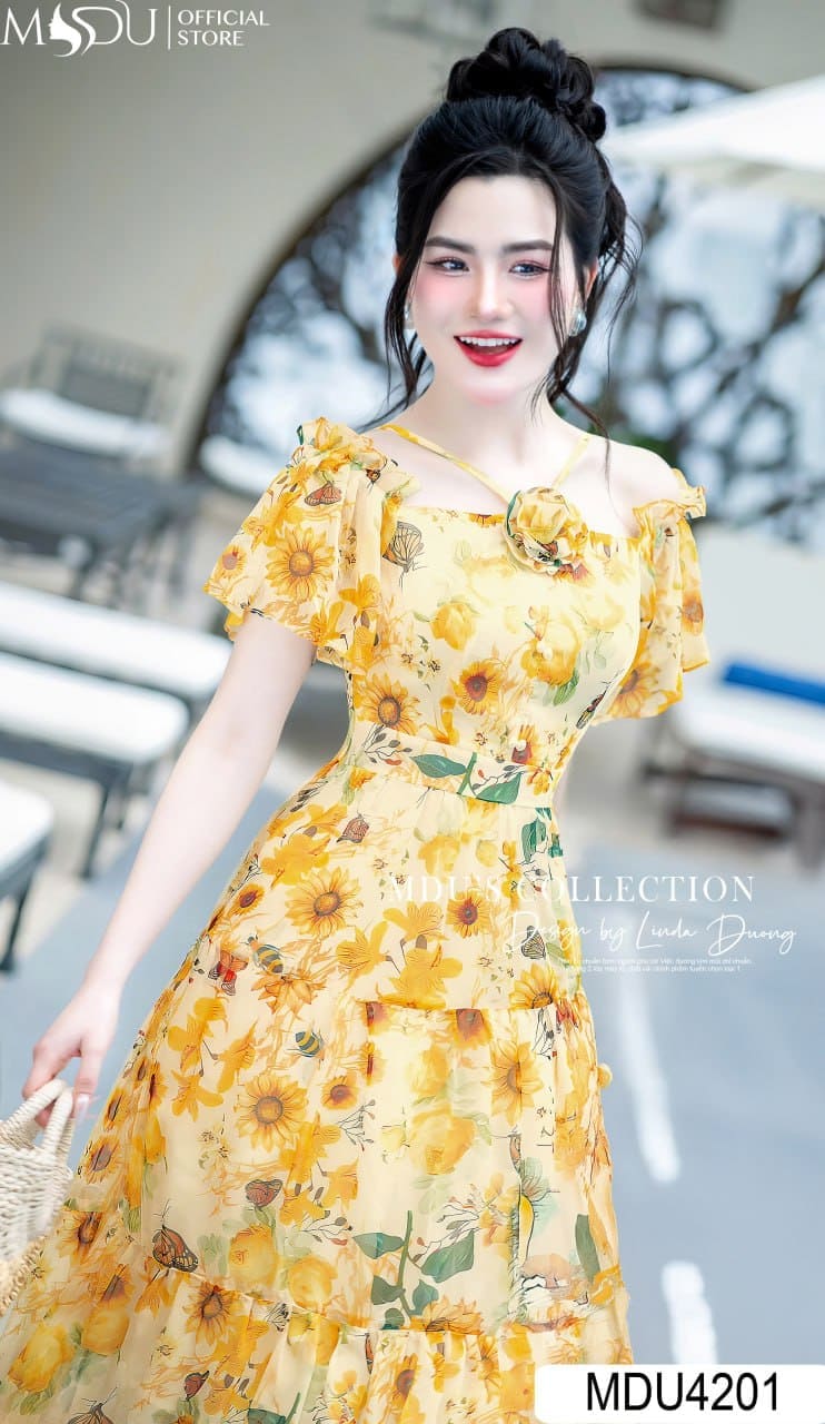 Hướng Dẫn Cách Chọn Đầm Maxi Trễ Vai Đi Biển Đẹp, Chuẩn Form Dáng 22 Đầm Maxi Trễ Vai – Bạn Đồng Hành Của Mọi Chuyến Đi Biển