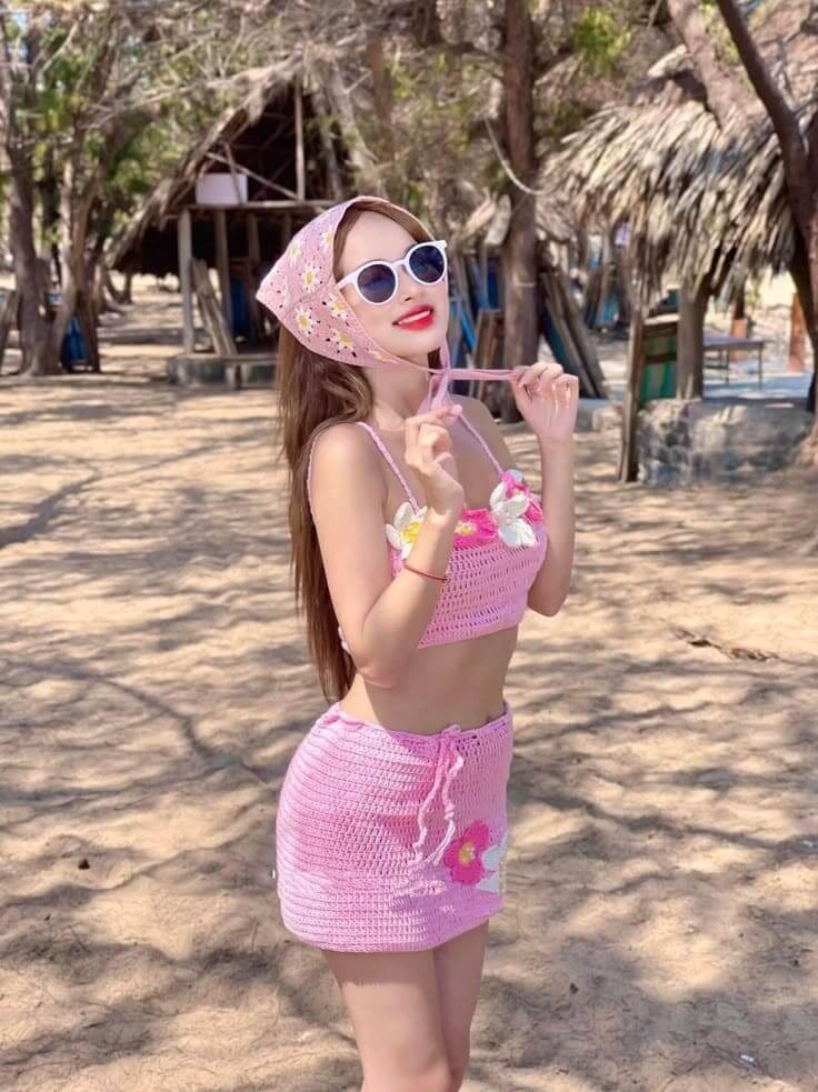 8 Cách Diện Đồ Đi Biển Sao Cho Xinh? Bí Kíp Từ Fashionista 14 Cách Diện Đồ Đi Biển Để Nổi Bật Nhất Biển - Phối Đồ Theo Phong Cách Riêng