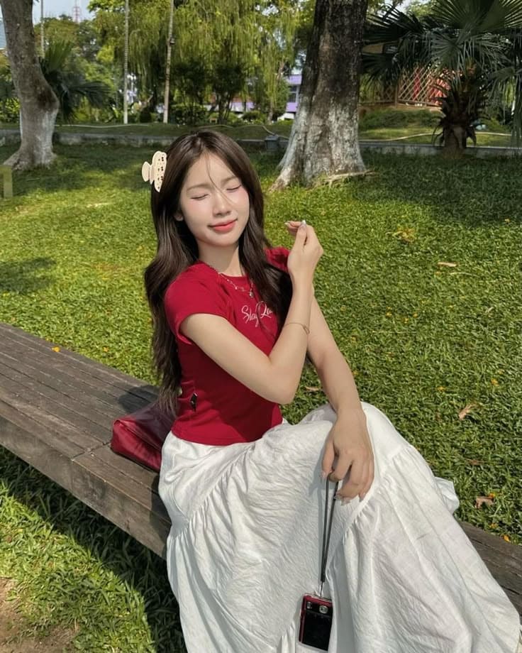 Tạo Dáng Chuẩn Đẹp Với Chân Váy Đi Biển Trong Mọi Hoàn Cảnh 14 Bí kíp phối đồ với chân váy đi biển