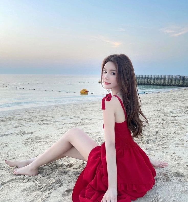 Top 10 Mẫu Đầm Đi Biển Ngắn Giúp Bạn “Sống Ảo” Cực Chất 11 Màu sắc và họa tiết cho đầm đi biển ngắn