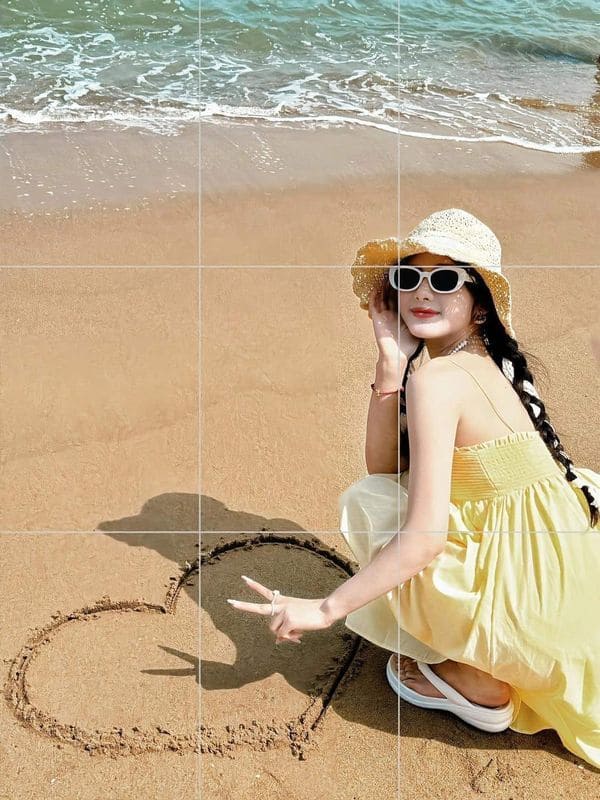 Đi Biển Mặc Gì? 5+ Set Đồ Nhìn Là Muốn Xách Vali Ngay 9 Phụ Kiện Đi Biển - Kính Râm