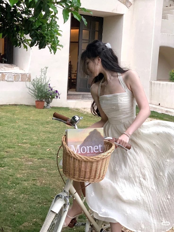 Đi Biển Mặc Gì Cho Chất? Diện Đồ Biển Đẹp Sành Điệu Như Fashionista 3 Những Nguyên Tắc Vàng Khi Chọn Đồ Đi Biển