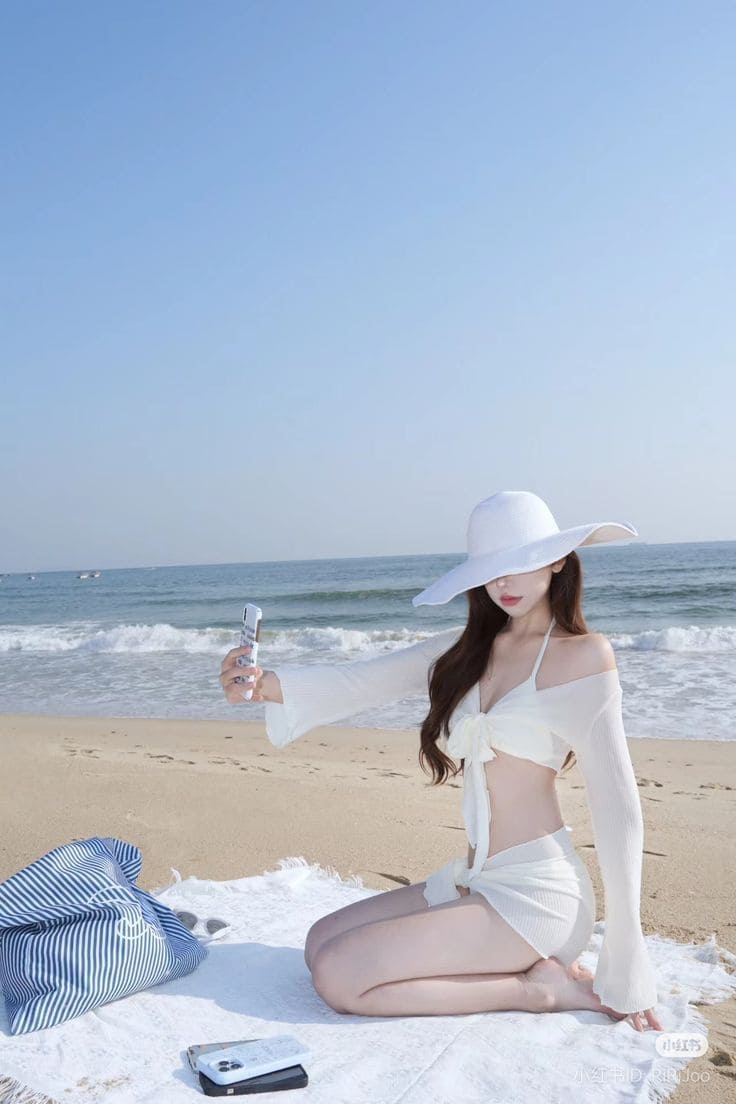 Đi Biển Mặc Gì Cho Chất? Diện Đồ Biển Đẹp Sành Điệu Như Fashionista 5 Đi Biển Mặc Gì Cho Chất? - Bikini