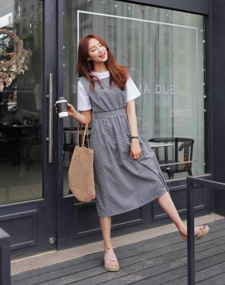 Đi Biển Mặc Gì Cho Người Béo? Xem Ngay 8+ Gợi Ý Này! 13 Phối Đồ Với Áo Và Quần/Váy Cho Người Béo