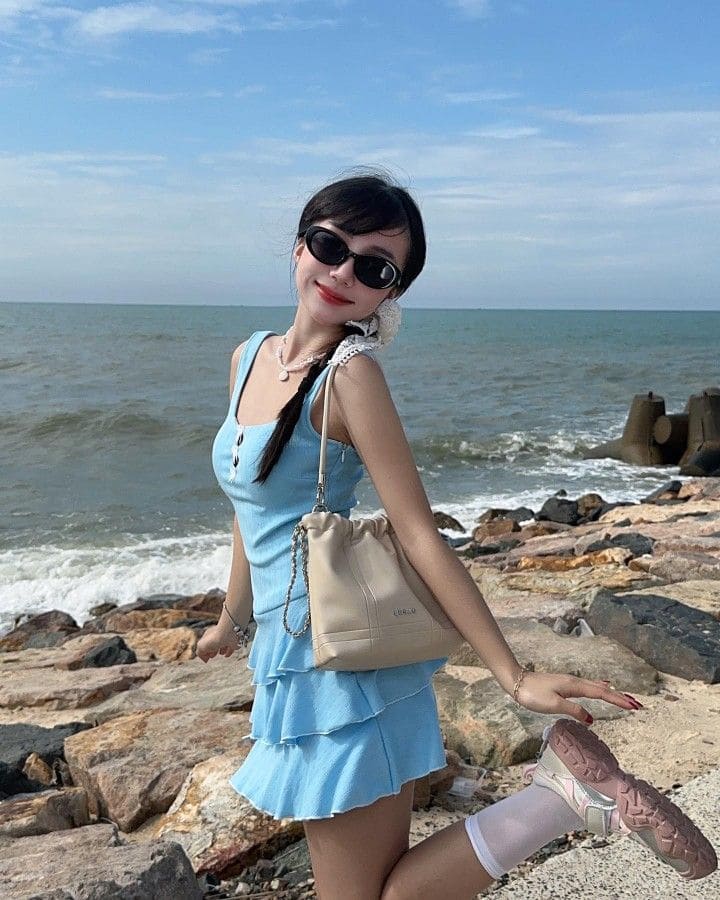 Đi Biển Mặc Gì? 5+ Set Đồ Nhìn Là Muốn Xách Vali Ngay 2 Đi Biển Mặc Gì Để Vừa Xinh, Vừa Thoải Mái?