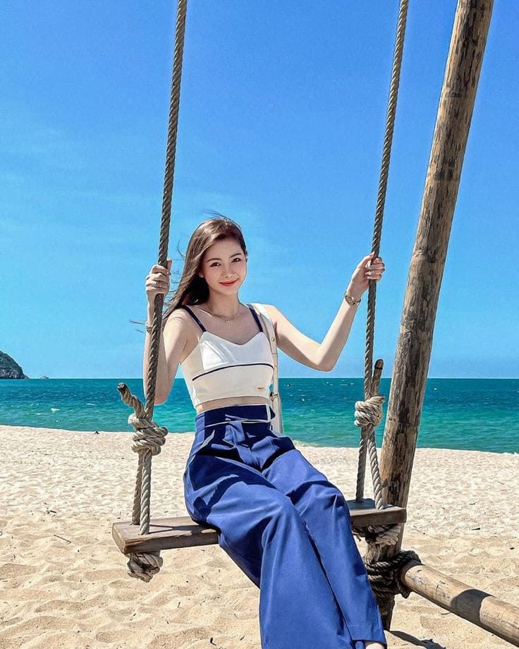 Hè 2025 Rực Rỡ Với Những Bộ Quần Áo Đi Biển Đỉnh Cao Phong Cách 10 Top Những Bộ Quần Áo Đi Biển Hot Hit 2025 - Jumpsuit