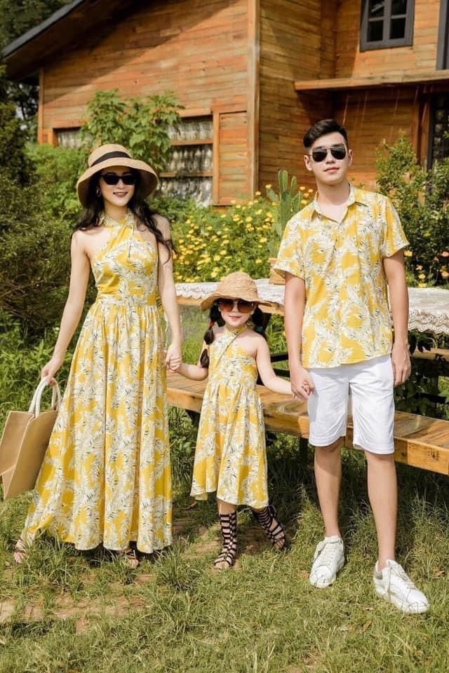 Phối Đồ Đi Biển Nữ Bí Quyết Trở Thành Tâm Điểm 14 Phối đồ đi biển cho cả gia đình – Đồng điệu và vui vẻ