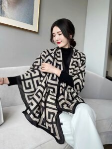 KLD007 – Khăn Choàng Nghệ Thuật Kiến Trúc 20 Khăn Choàng KLD007