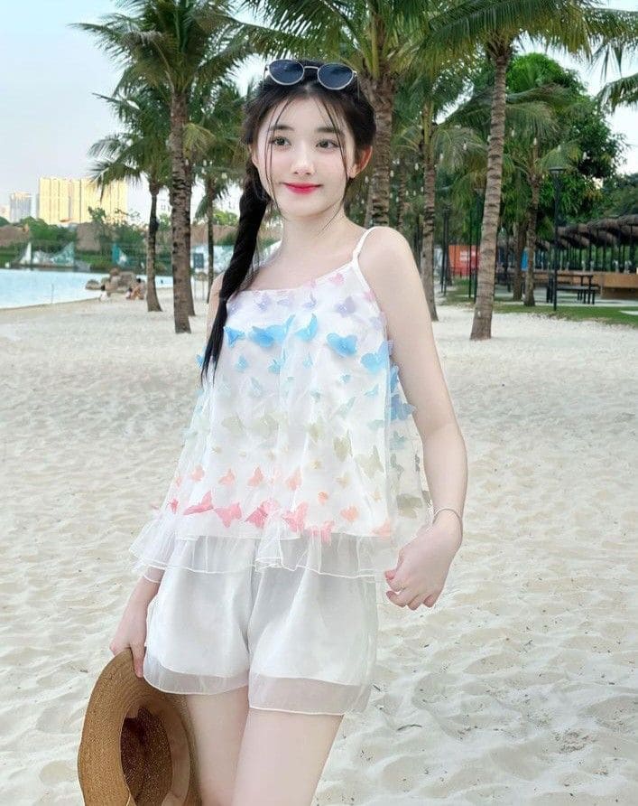 Hè Này, Hãy Thử Ngay 6 Set Đồ Trắng Đi Biển Siêu Hot Trend 21 Bí Kíp Nổi Bật Với Set Đồ Trắng Đi Biển