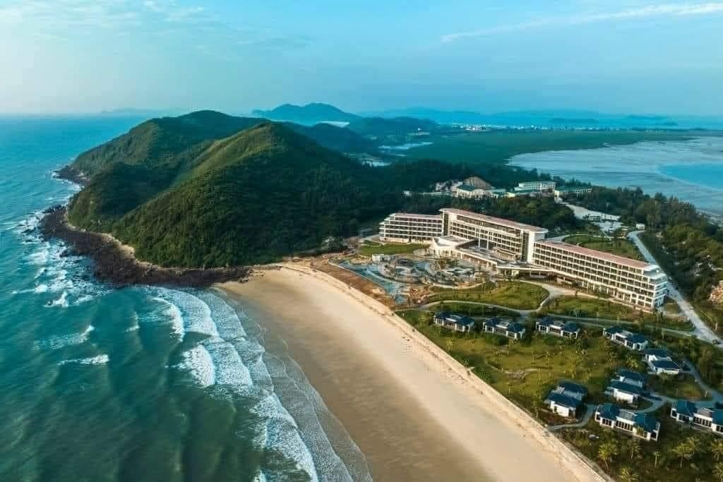 Tháng 7 Nên Đi Biển Nào? Lên Đồ Xinh Đẹp, Check-in Biển Đỉnh Nhất Việt Nam 3 Miền Bắc - Biển Quan Lạn