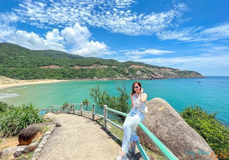 Tháng 7 Nên Đi Biển Nào? Lên Đồ Xinh Đẹp, Check-in Biển Đỉnh Nhất Việt Nam 10 Miền Trung - Biển Phú Yên