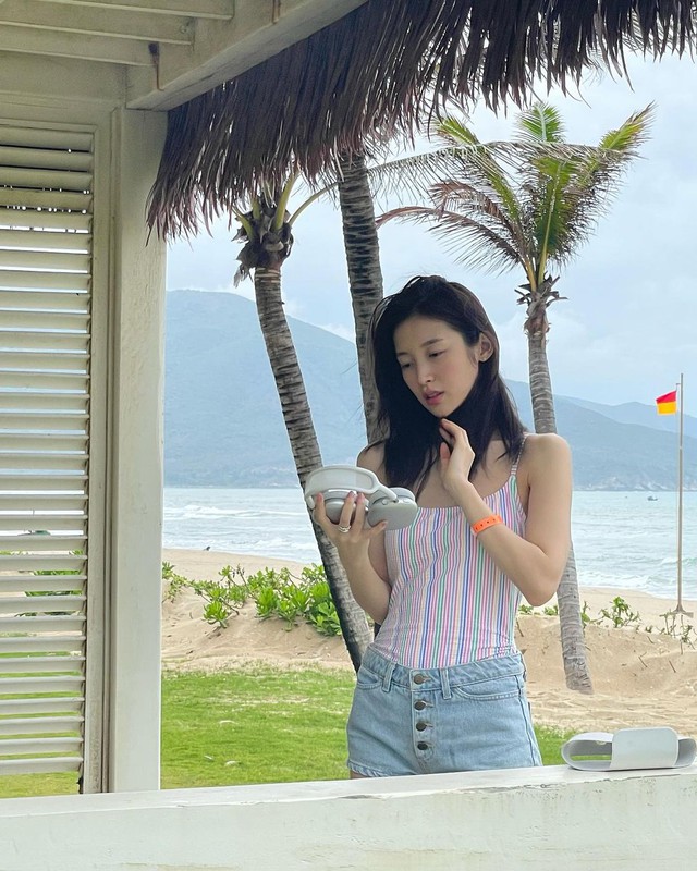 Thời Trang Đi Biển Của Sao Hàn Bí Quyết Tỏa Sáng Như Jennie và Rose 20 Thời Trang Đi Biển Của Sao Hàn – Nguồn Cảm Hứng Bất Tận