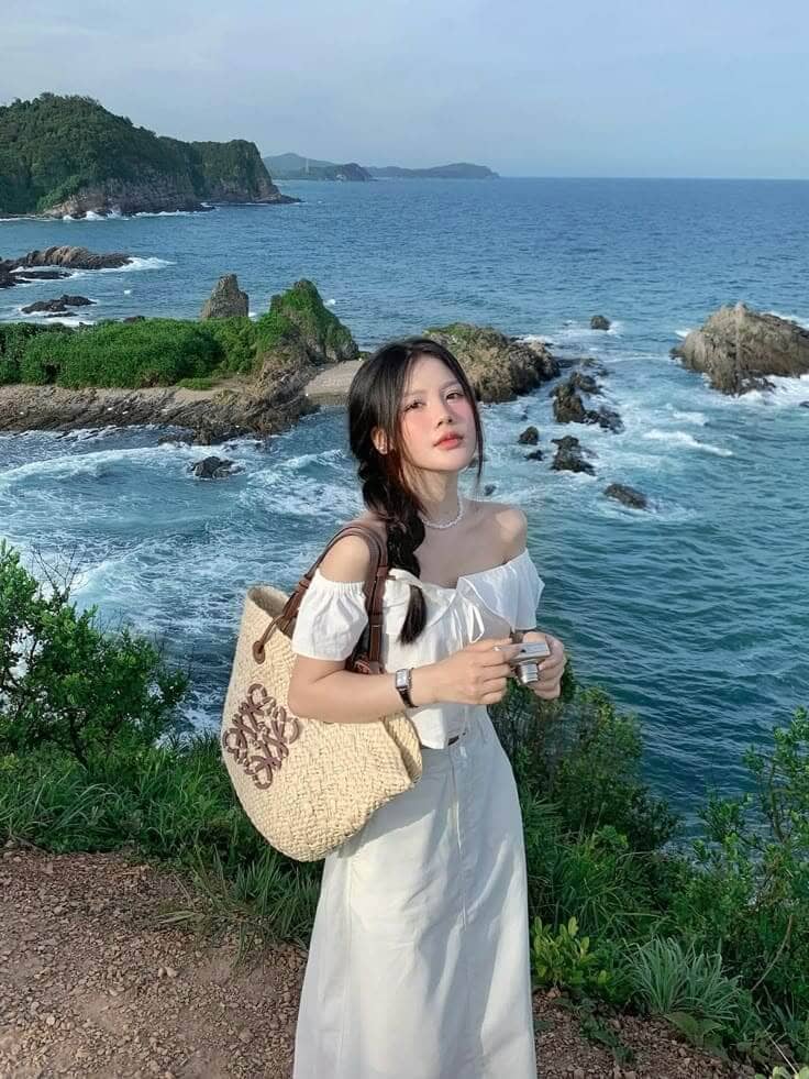 Thời Trang Đi Biển Phú Quốc Bí Kíp Phối Đồ Cho Chuyến Đi “Triệu Like” 17 Phụ Kiện – Điểm Nhấn Hoàn Hảo Cho Thời Trang Đi Biển Phú Quốc
