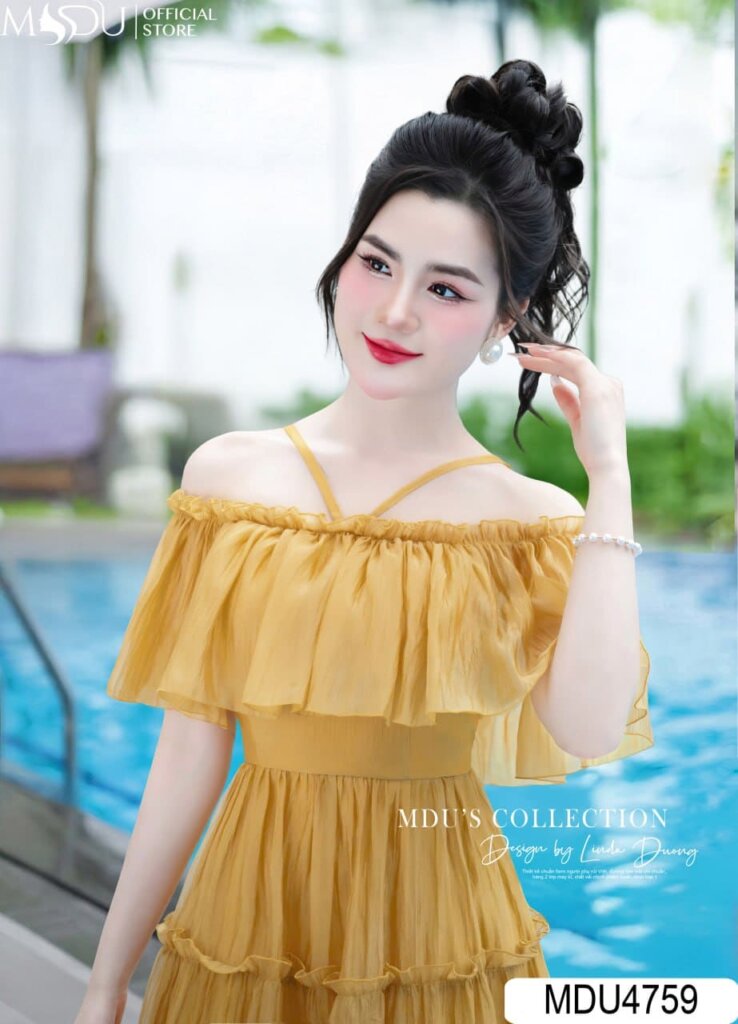 Thời Trang Du Lịch Biển 2025 Xu Hướng Đẹp Lung Linh Cho Nàng 12 Thời Trang Du Lịch Biển Cho Nữ Trung Niên - Đầm Maxi Trễ Vai