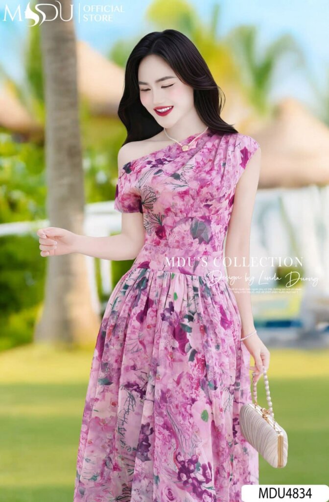 Thời Trang Du Lịch Biển 2025 Xu Hướng Đẹp Lung Linh Cho Nàng 14 Thời Trang Du Lịch Biển Cho Nữ Trung Niên - Đầm Maxi Lệch Vai