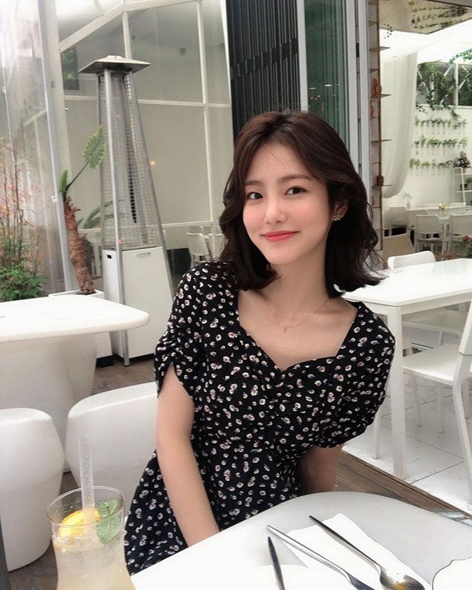 6 Kiểu Tóc Ngắn Đi Biển Dễ Làm, Xinh Như Nàng Thơ 7 6+ Kiểu Tóc Ngắn Đi Biển Đẹp Lung Linh - Tóc Ngắn Uốn Sóng Lơi Bồng Bềnh Như Sóng Biển