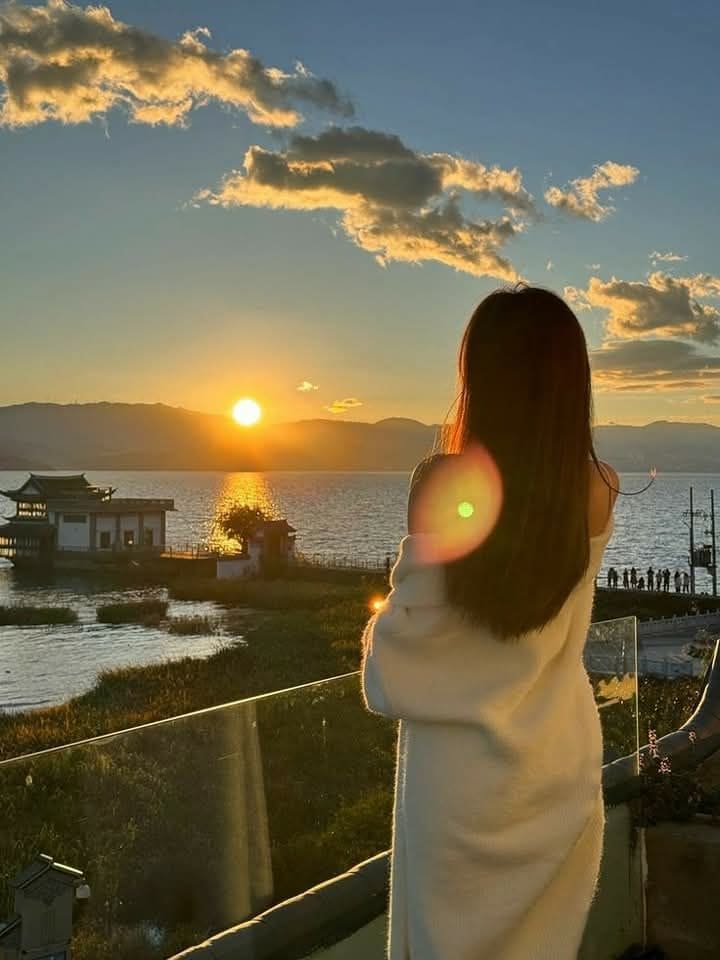 8+ Trang Phục Đi Biển Sống Ảo Cực Cháy Cho Mùa Hè 2025 22 Kết luận - Tỏa sáng với trang phục đi biển sống ảo