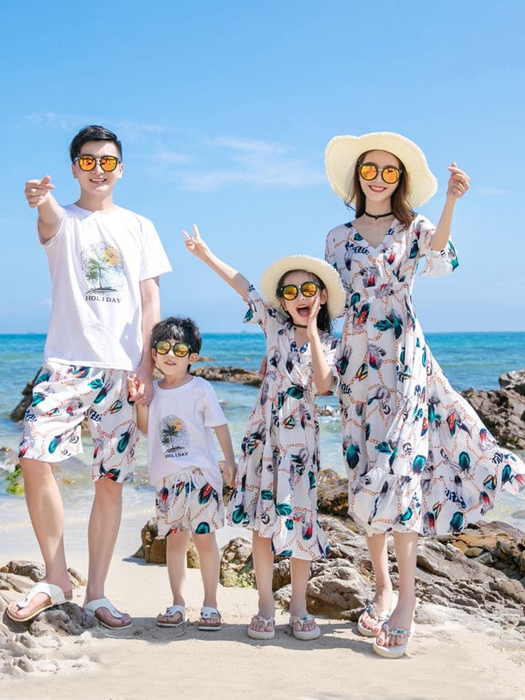 Tỏa Sáng Với Váy Đôi Đi Biển Cho Mẹ Và Bé Trong Mọi Bức Ảnh 16 Bí Quyết Chọn Váy Đôi Đi Biển Đẹp Và Phù Hợp