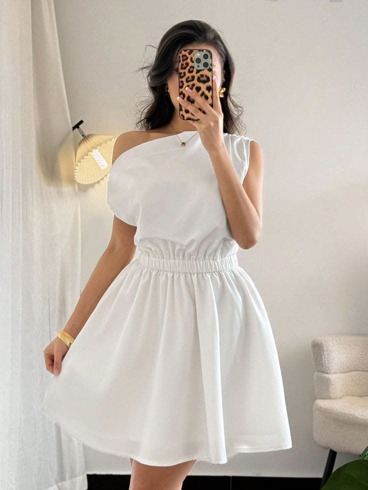 Váy Đi Biển Cho Người Vai To Che Khuyết Điểm, Tôn Vẻ Đẹp Nữ Tính 9 Kiểu Dáng Váy Đi Biển Hoàn Hảo Cho Người Vai To - Váy Lệch Vai