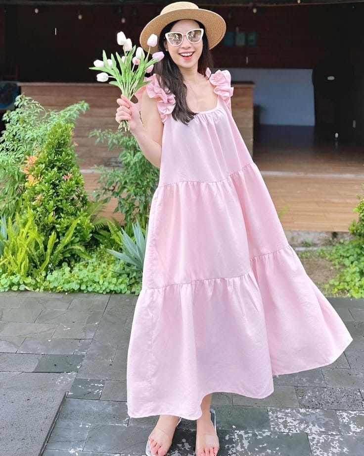 Váy Đi Biển Màu Hồng - Outfit Hoàn Hảo Cho Ảnh Sống Ảo 2025 9 Cách Phối Đồ Với Váy Đi Biển Màu Hồng