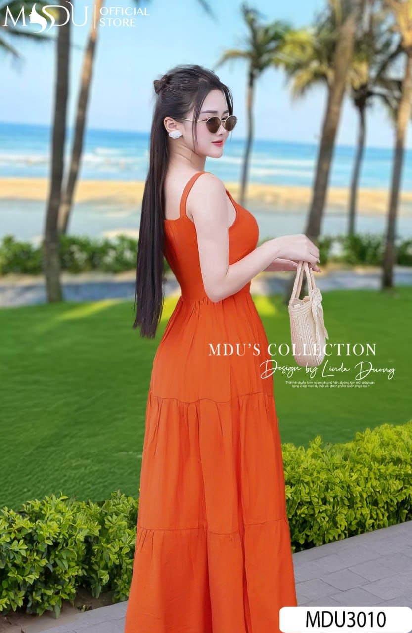 8 Kiểu Đầm Đi Biển Đẹp Nàng Nào Mặc Cũng Xinh, Sang Chảnh 5 Các kiểu đầm đi biển đẹp mà bạn nên thử ít nhất một lần trong đời - Đầm hở lưng quyến rũ