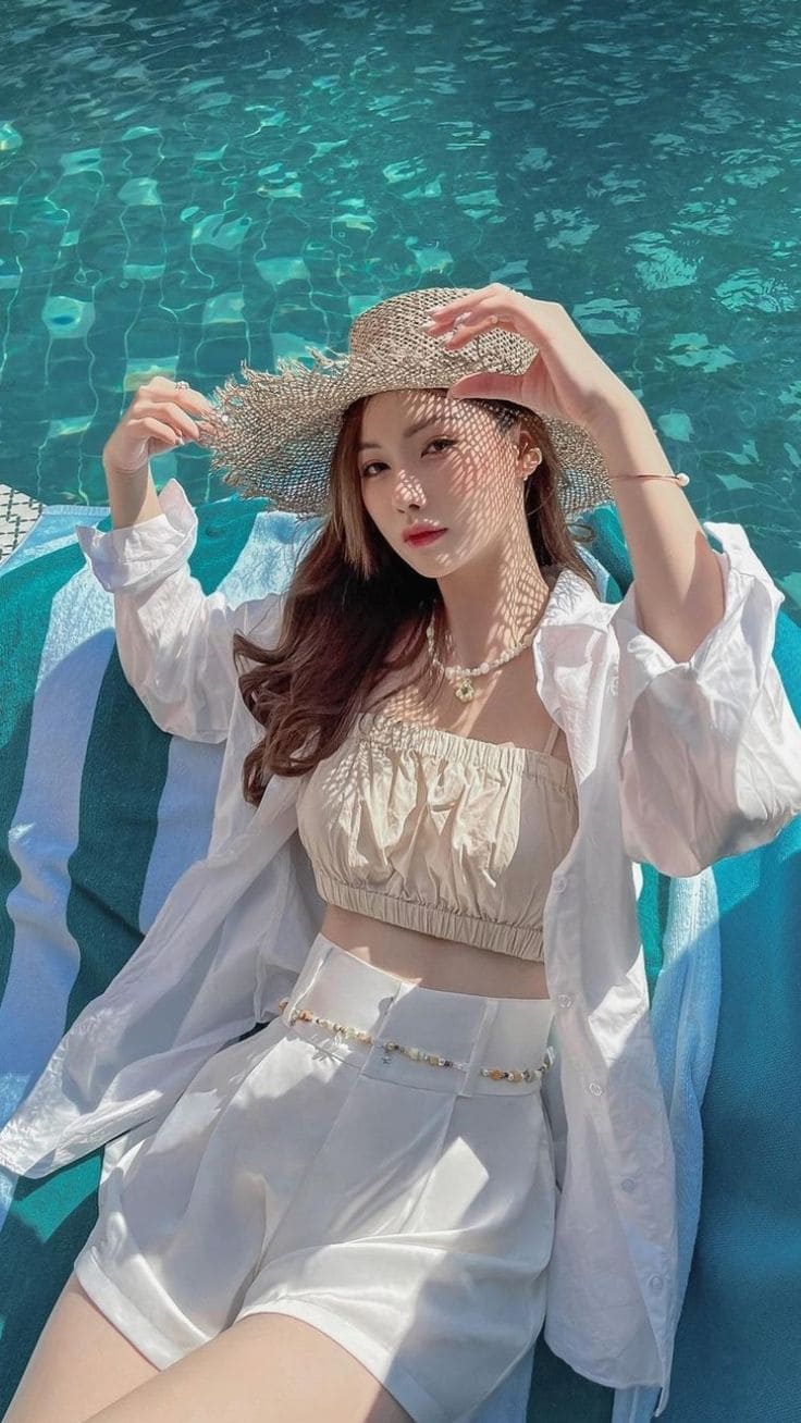 Top 9 Mẫu Đồ Mặc Đi Biển Cho Nữ Đẹp, Dễ Phối, Chuẩn Vibe Hè 9 Các Loại Đồ Mặc Đi Biển Cho Nữ Đẹp Lung Linh -