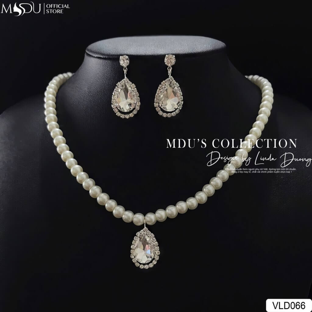 VLD066 – Bộ Trang Sức Ngọc Trai Kết Hợp Đá Giọt Lệ 18 Tỏa Sáng Trong Mọi Ánh Nhìn Cùng VLD066 Sang Trọng Và Nữ Tính