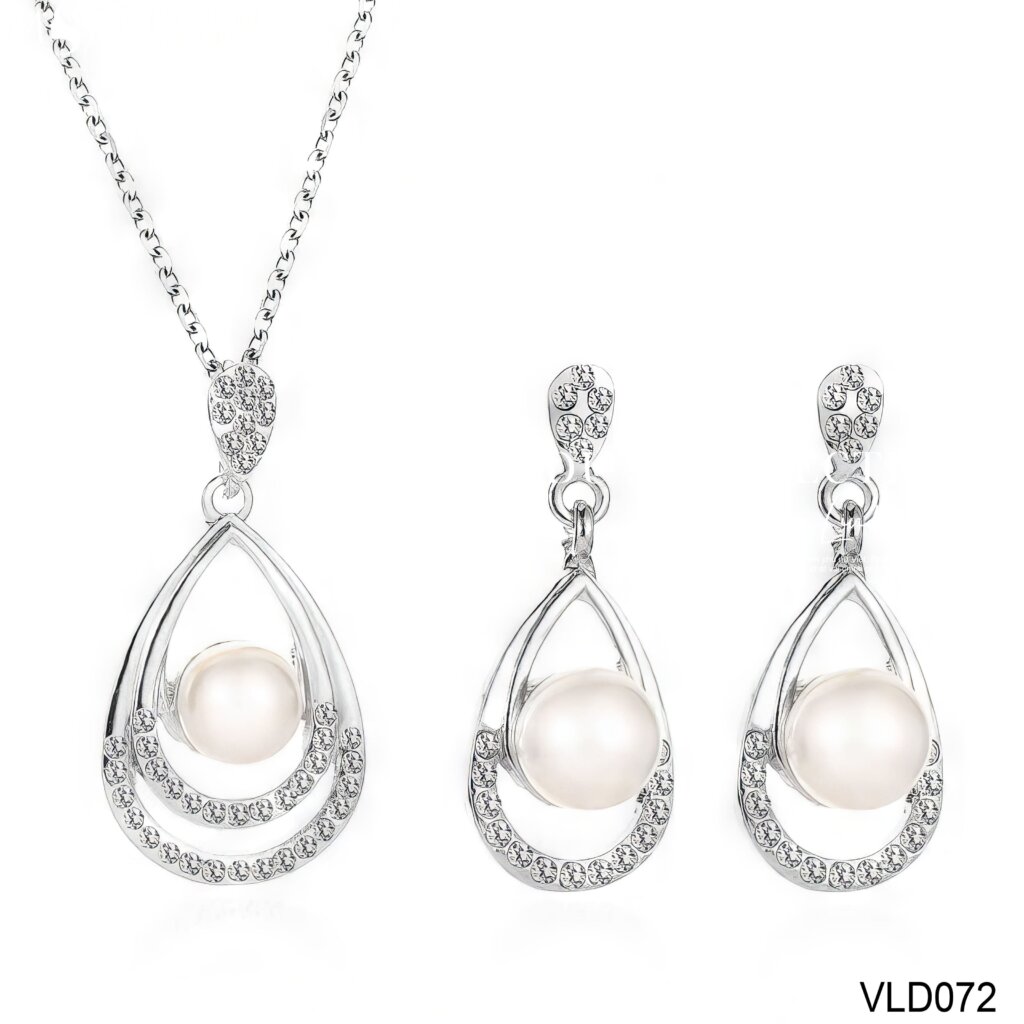 VLD072 Bộ Trang Sức Ngọc Trai Gieo Mình Trong Giọt Sáng Lung Linh 18 VLD072 – Tinh Tế, Quý Phái, Và Luôn Rực Rỡ Như Chính Nàng