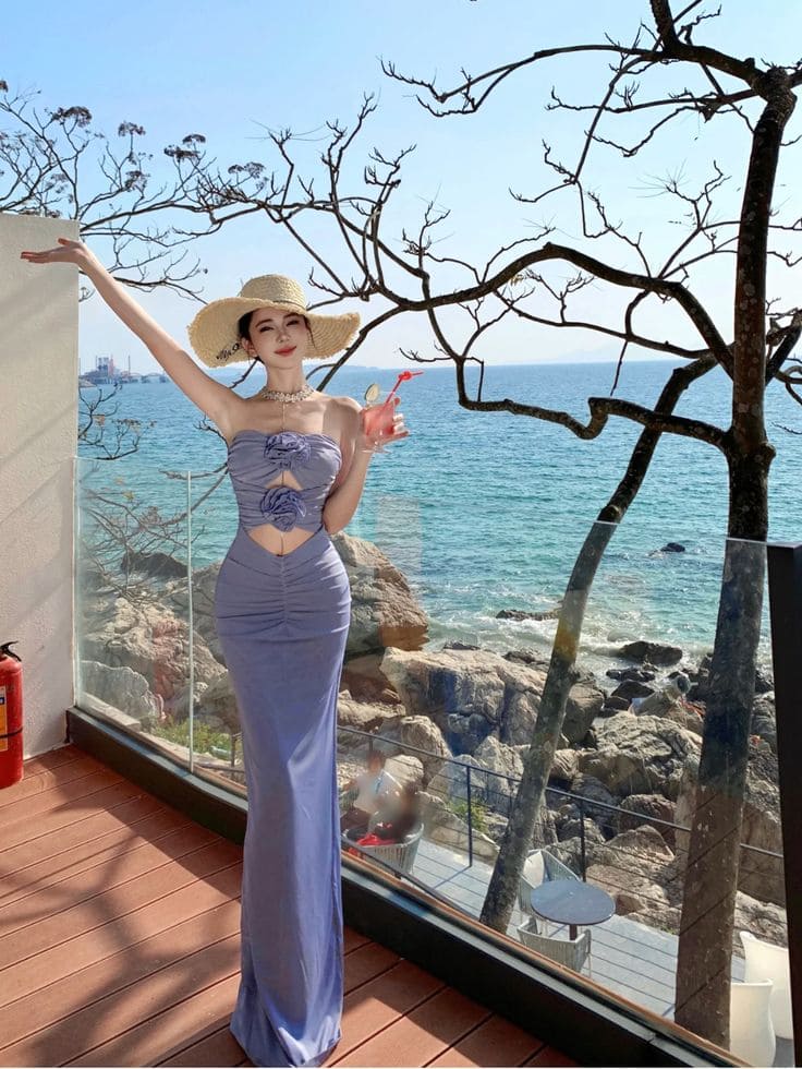 Tỏa Sáng Mùa Hè Với Váy Body Đi Biển – Dáng Vẻ Mơ Mộng Và Cuốn Hút 13 Cách Phối Đồ Với Váy Body Đi Biển
