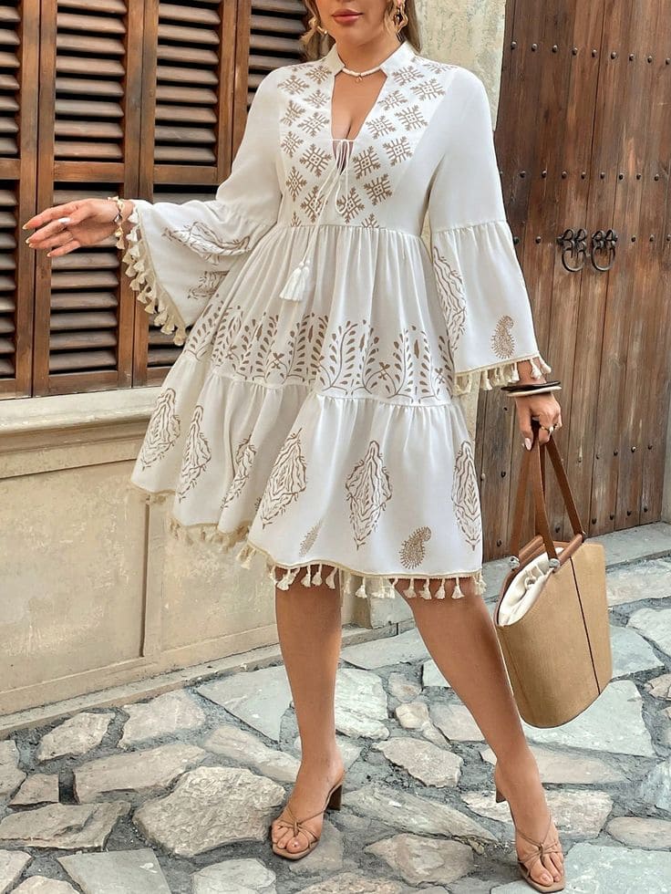 Phối Đồ Với Váy Bohemian Đi Biển. Bí Kíp Lên Hình "Nghìn Like" 3 Vì sao váy bohemian đi biển lại "hút hồn" chị em?
