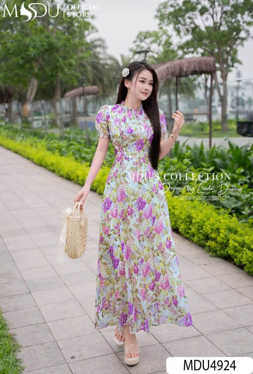 Gợi Ý 10+ Mẫu Váy Đi Biển Kín Đáo Cho Nàng Dịu Dàng Thanh Lịch 3 Vì sao váy đi biển kín đáo là lựa chọn hoàn hảo