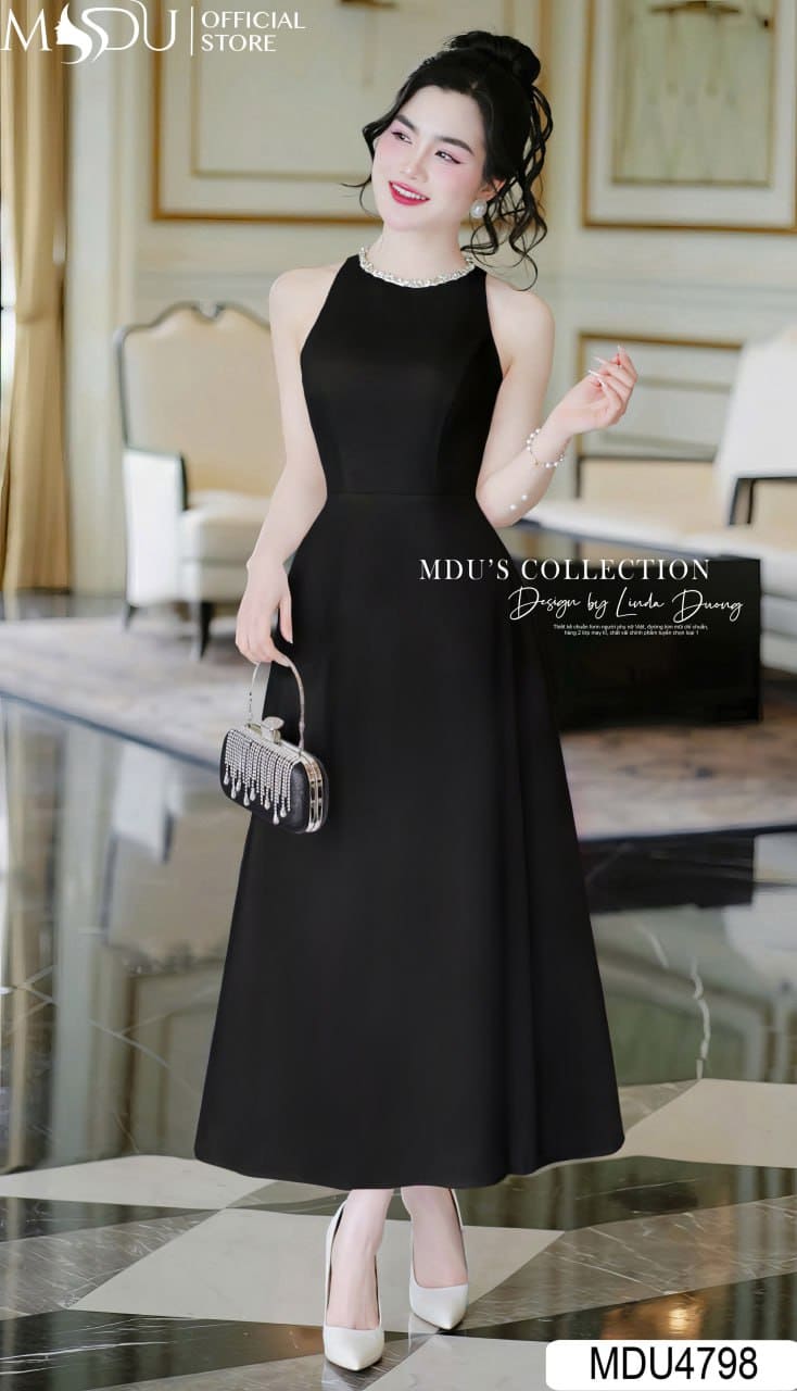 Tỏa Sáng Kiêu Sa Với Những Thiết Kế Váy Đi Biển Màu Đen Đầy Cuốn Hút 11 Cách Phối Đồ Với Váy Đi Biển Màu Đen Chuẩn Xịn