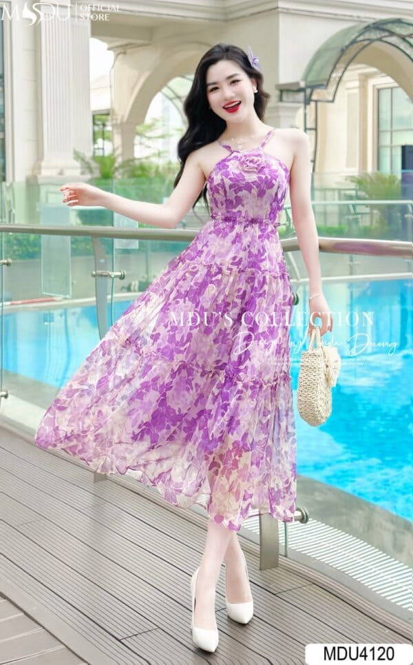 30+ Mẫu Váy Mặc Đi Biển Đẹp Rụng Rời Cho Nàng Tỏa Sáng Mọi Khung Hình 12 Gợi ý váy mặc đi biển theo độ tuổi hoặc theo mùa