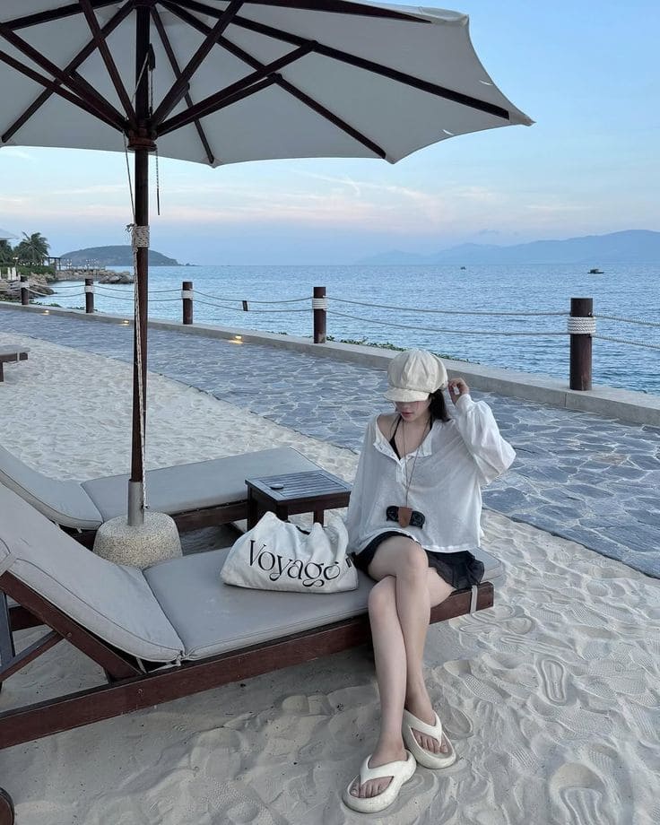 Biến Hóa Phong Cách Với Váy Mặc Đi Biển Đẹp Để Thành Nữ Hoàng Của Bãi Biển 12 Phối Đồ Với Váy Mặc Đi Biển Chuẩn Xịn