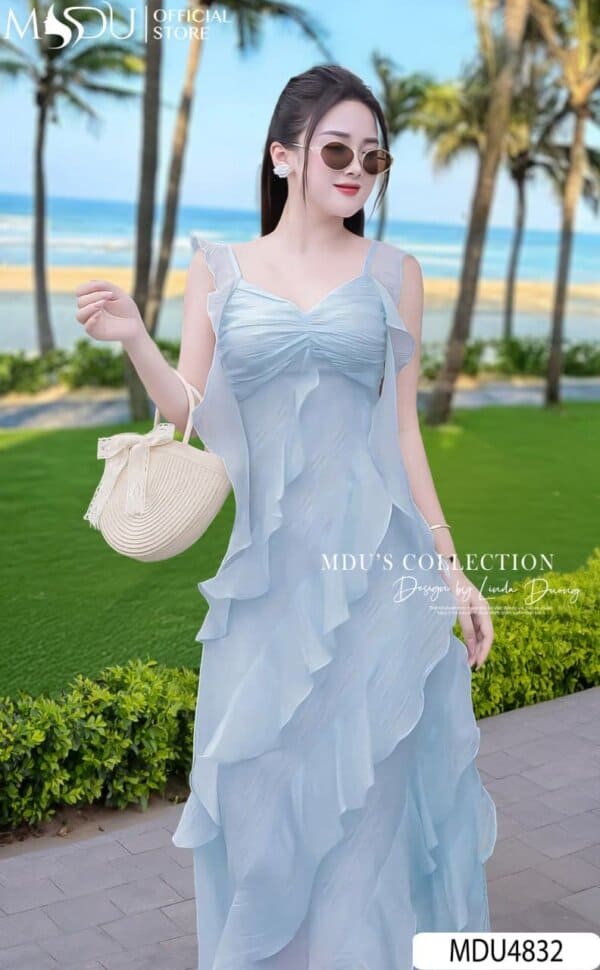 30+ Mẫu Váy Mặc Đi Biển Đẹp Rụng Rời Cho Nàng Tỏa Sáng Mọi Khung Hình 9 Các kiểu váy mặc đi biển đáng sắm nhất hiện nay -