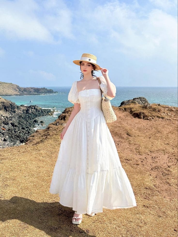 Gợi Ý TOP 5+ Váy Maxi Trắng Đi Biển Khiến Ai Cũng Phải Ngoái Nhìn 11 Phối đồ với Váy Maxi trắng Đi Biển – Bí Kíp Tỏa Sáng