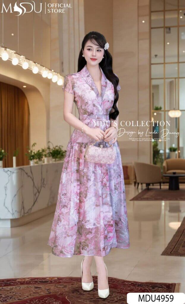 Váy Thiết Kế MDU4959 Dáng Xòe Nhẹ Cổ V Cách Điệu Tay Ngắn Thanh Lịch