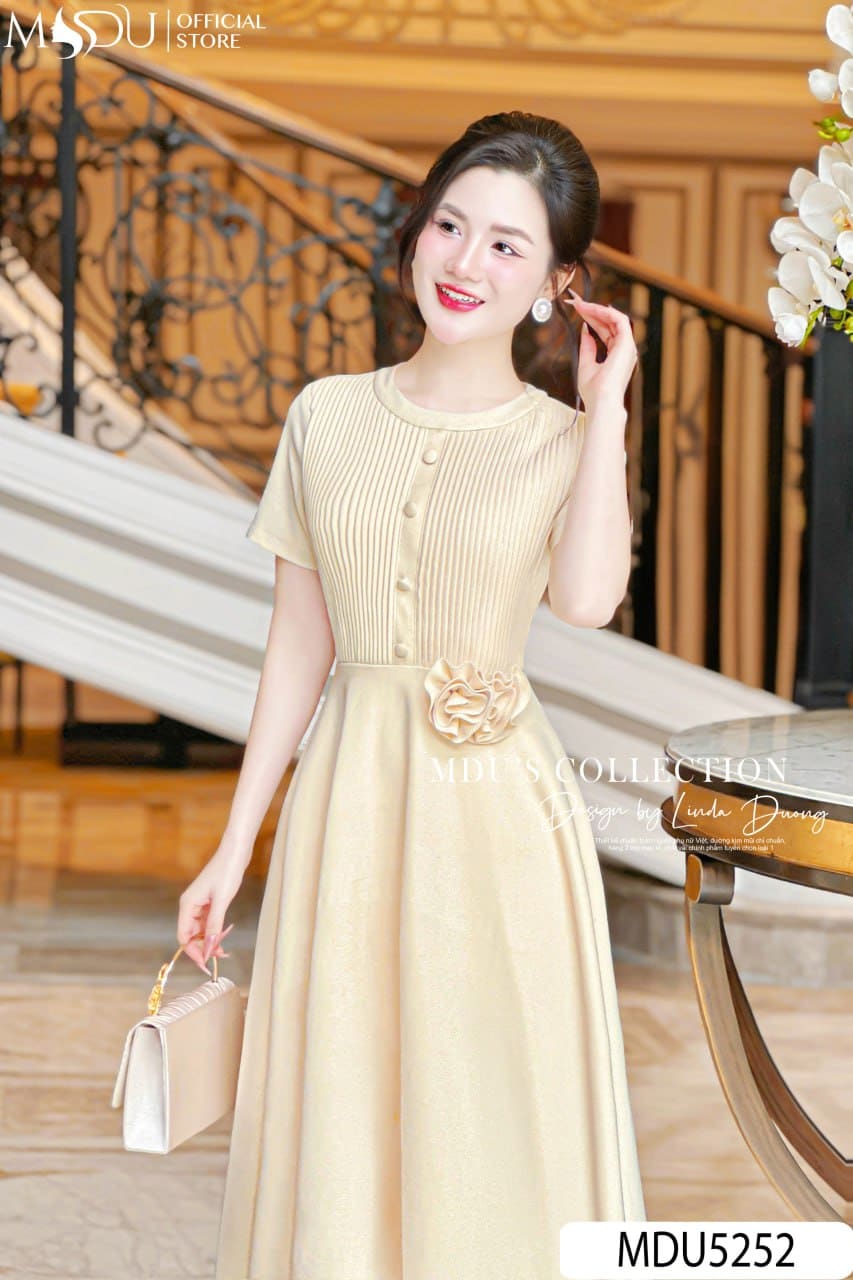 Gợi Ý Đầm Dự Tiệc Cưới Tuổi 40 – Đẹp Tinh Tế Khó Cưỡng 3 Vì Sao Đầm Dự Tiệc Cưới Tuổi 40 Cần Được Chú Trọng?