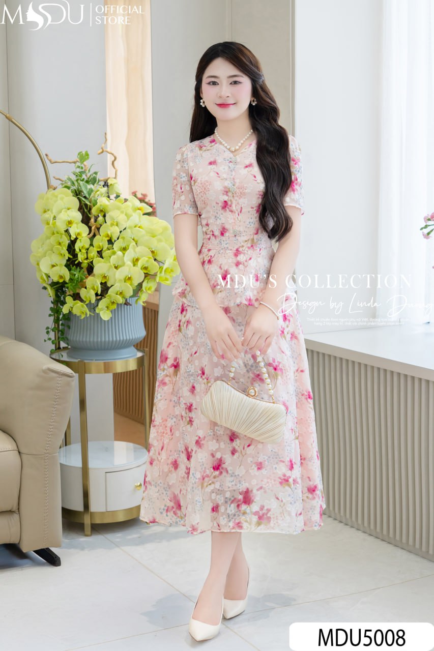 Váy Thiết Kế MDU5008 Tơ Ép Hoa Nhí Hồng Dáng Peplum Cổ V Chiết Eo Tôn Dáng 18 Váy Thiết Kế MDU5008 Tơ Ép Hoa Nhí Hồng Dáng Peplum Cổ V Chiết Eo Tôn Dáng