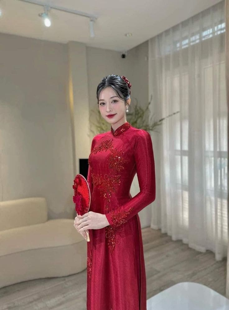 Áo Dài Dự Tiệc Cho Cô Dâu – Vẻ Đẹp Duyên Dáng, Tỏa Sáng Trong Ngày Trọng Đại 9 Chất Liệu Phổ Biến Cho Áo Dài Dự Tiệc Cô Dâu