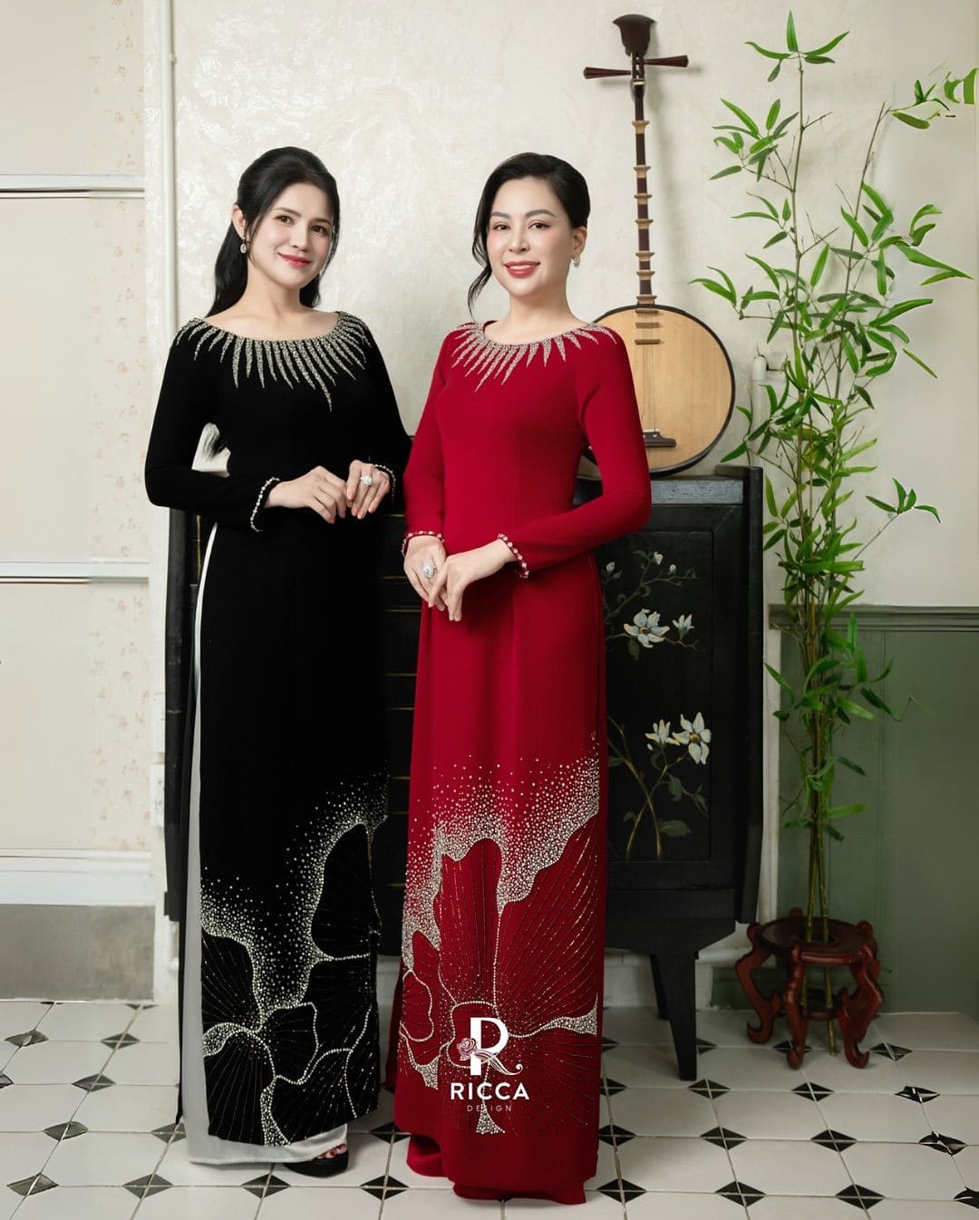 Top 9 Áo Dài Dự Tiệc Cho Mẹ Cô Dâu: Lựa Chọn Tôn Vinh Vẻ Đẹp Đằm Thắm 10 Áo Dài Dự Tiệc Cho Mẹ Cô Dâu Với Chất Liệu Cao Cấp