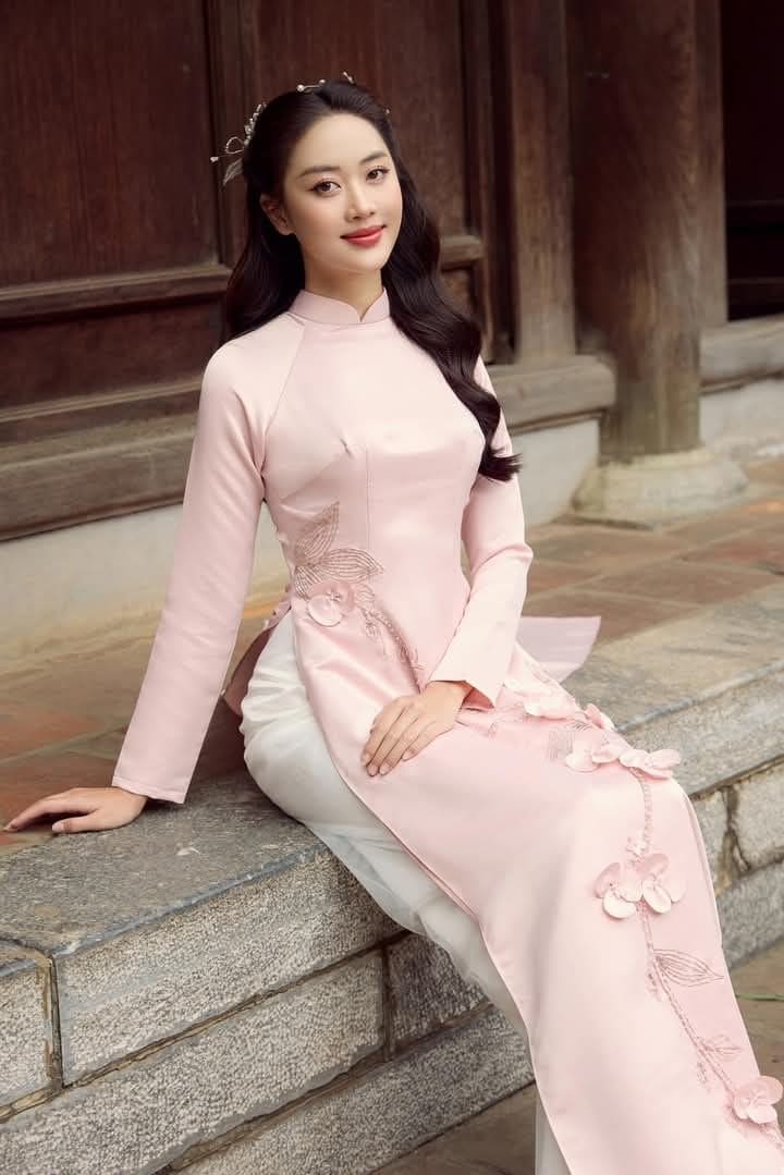 Mẹo Chọn Áo Dài Dự Tiệc Cho Người Lùn – Nhỏ Nhắn Vẫn Rạng Ngời 20 Chọn Nội Y Phù Hợp Với Áo Dài Dự Tiệc Cho Người Lùn