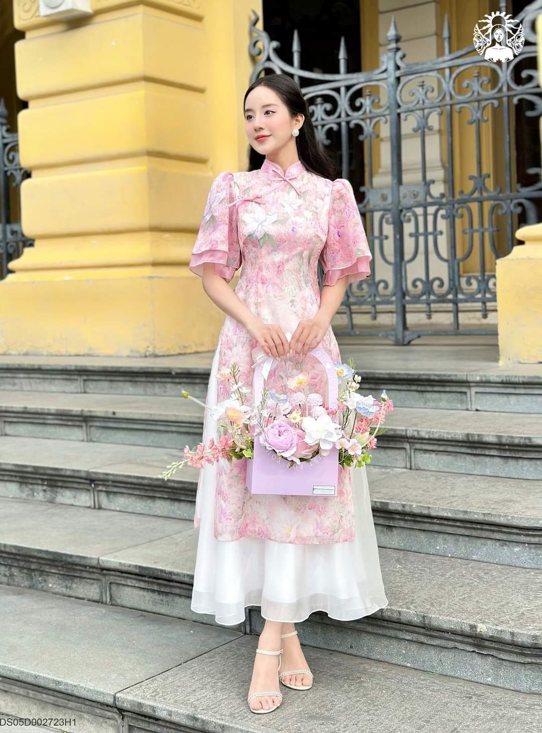 Bí Quyết Chọn Áo Dài Dự Tiệc Cưới Đẹp Lung Linh, Chuẩn Form Dáng 6 Chọn Chất Liệu Phù Hợp Với Áo Dài Dự Tiệc Cưới